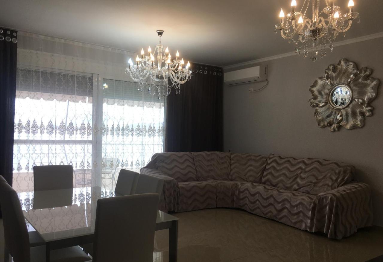 Royal Queen And King Luxury Apartment Sarandë Exteriör bild