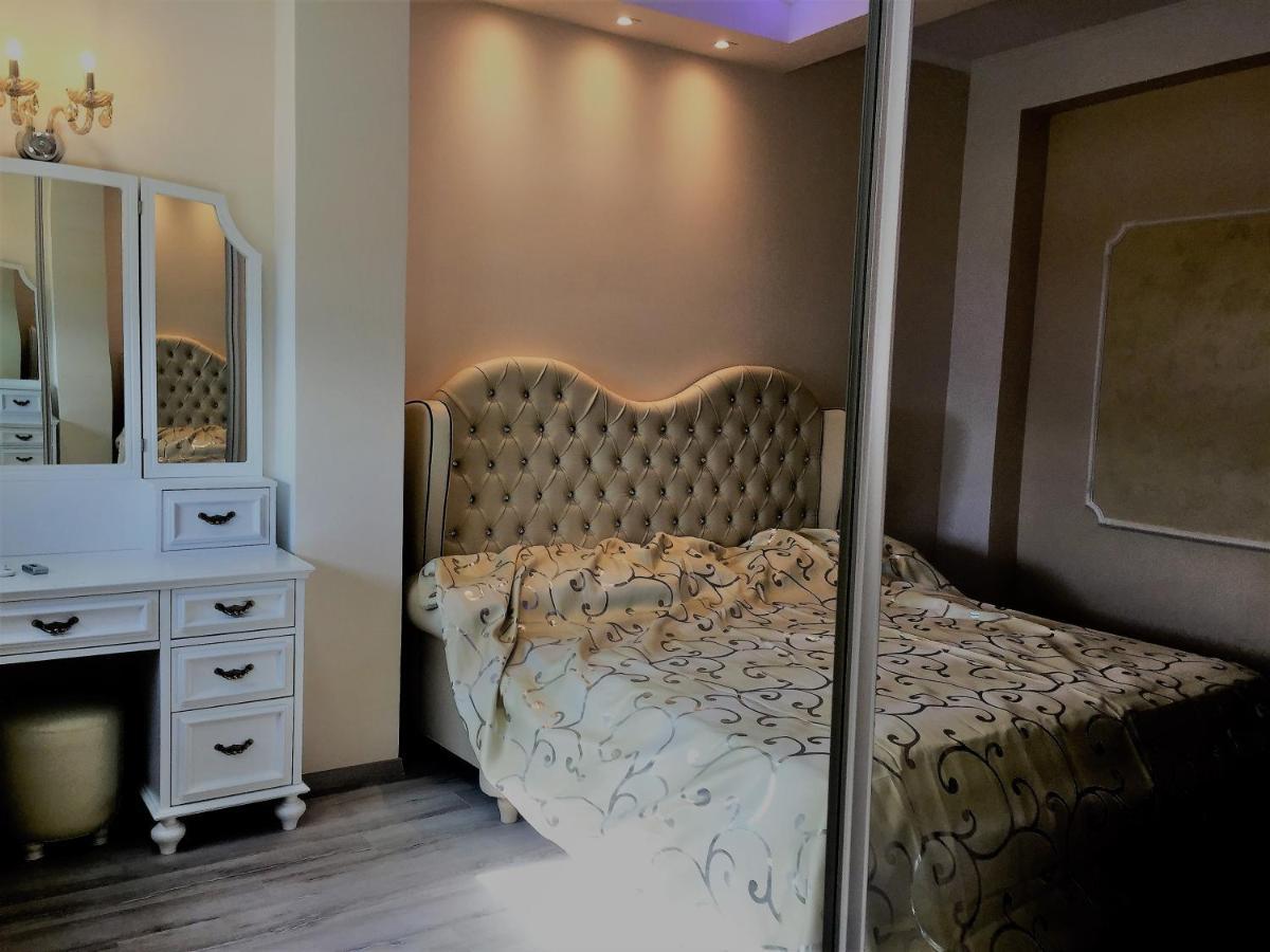 Royal Queen And King Luxury Apartment Sarandë Exteriör bild